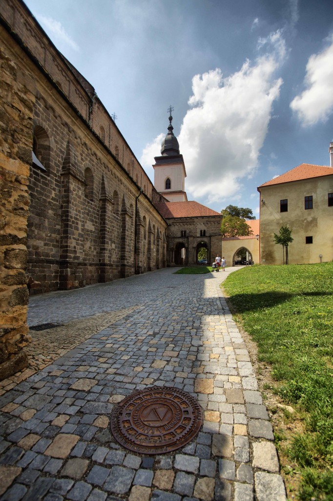 Obnova a rekonstrukce historického vstupu do baziliky sv. Prokopa v Třebíči