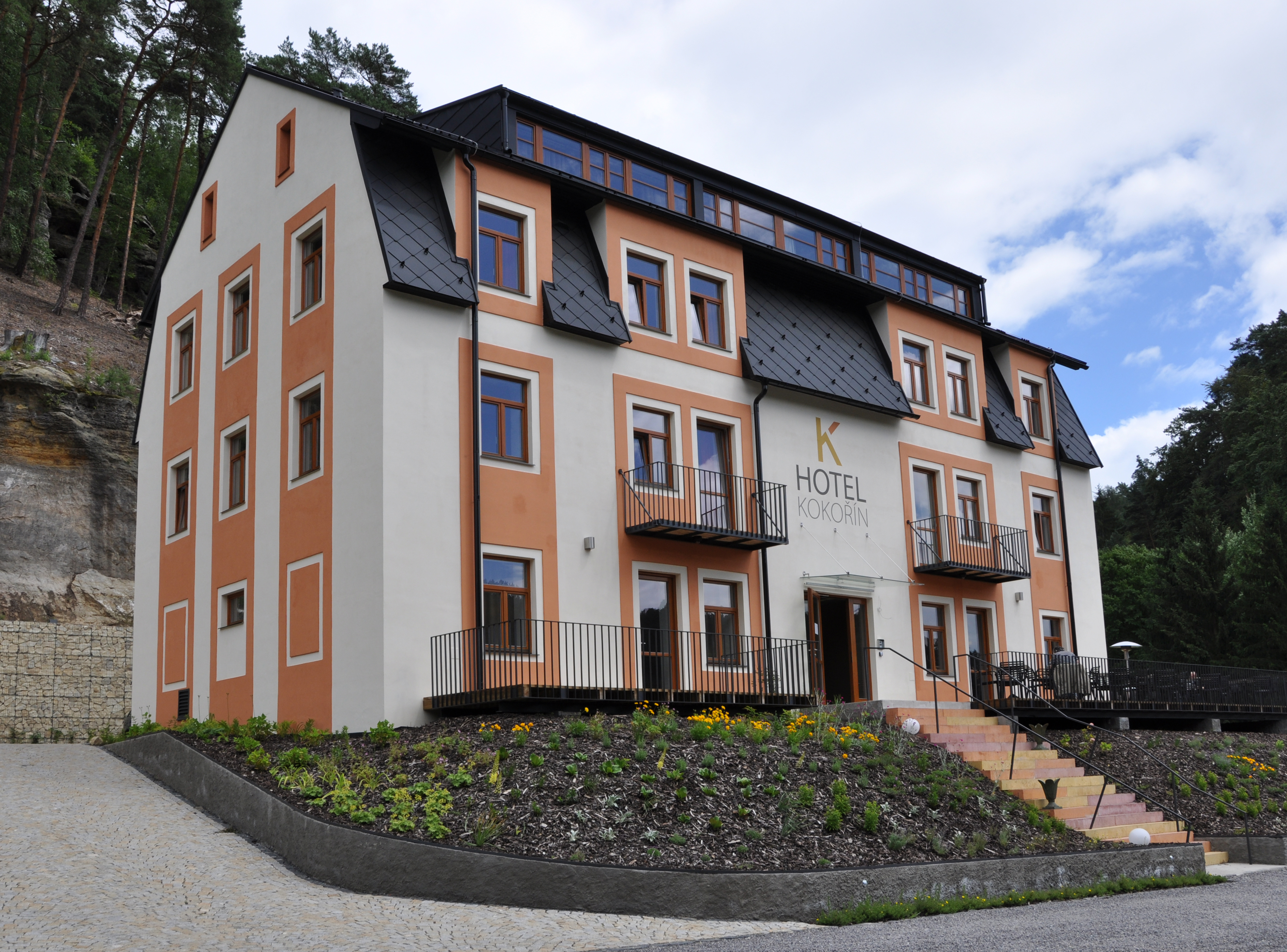 Revitalizace areálu hotelu Vyhlídka v Kokořínském Dole