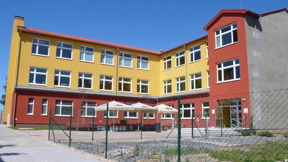 Dostavba Základní školy Šestajovice