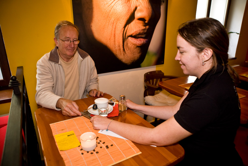 Tréninková kavárna jako sociální firma pro přípravu lidí s mentálním postižením na zaměstnání