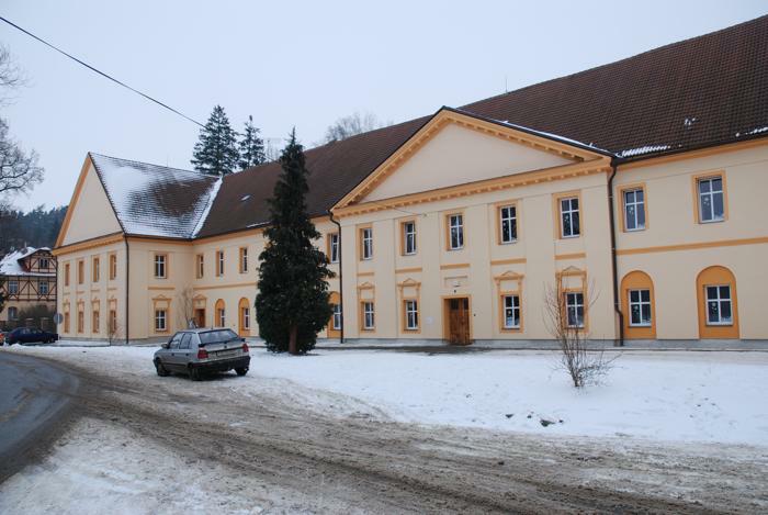 Zateplení budovy základní a mateřské školy v městysu Žinkovy