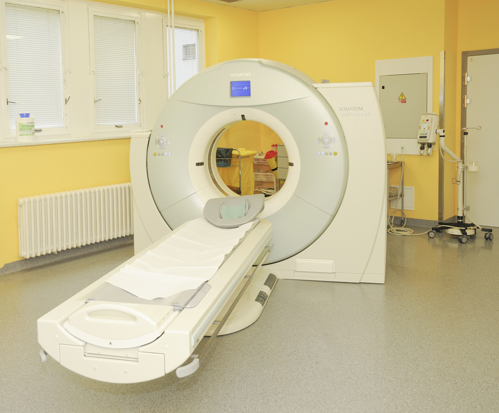 Modernizace a obnova přístrojového vybavení traumatologického centra FN Hradec Králové