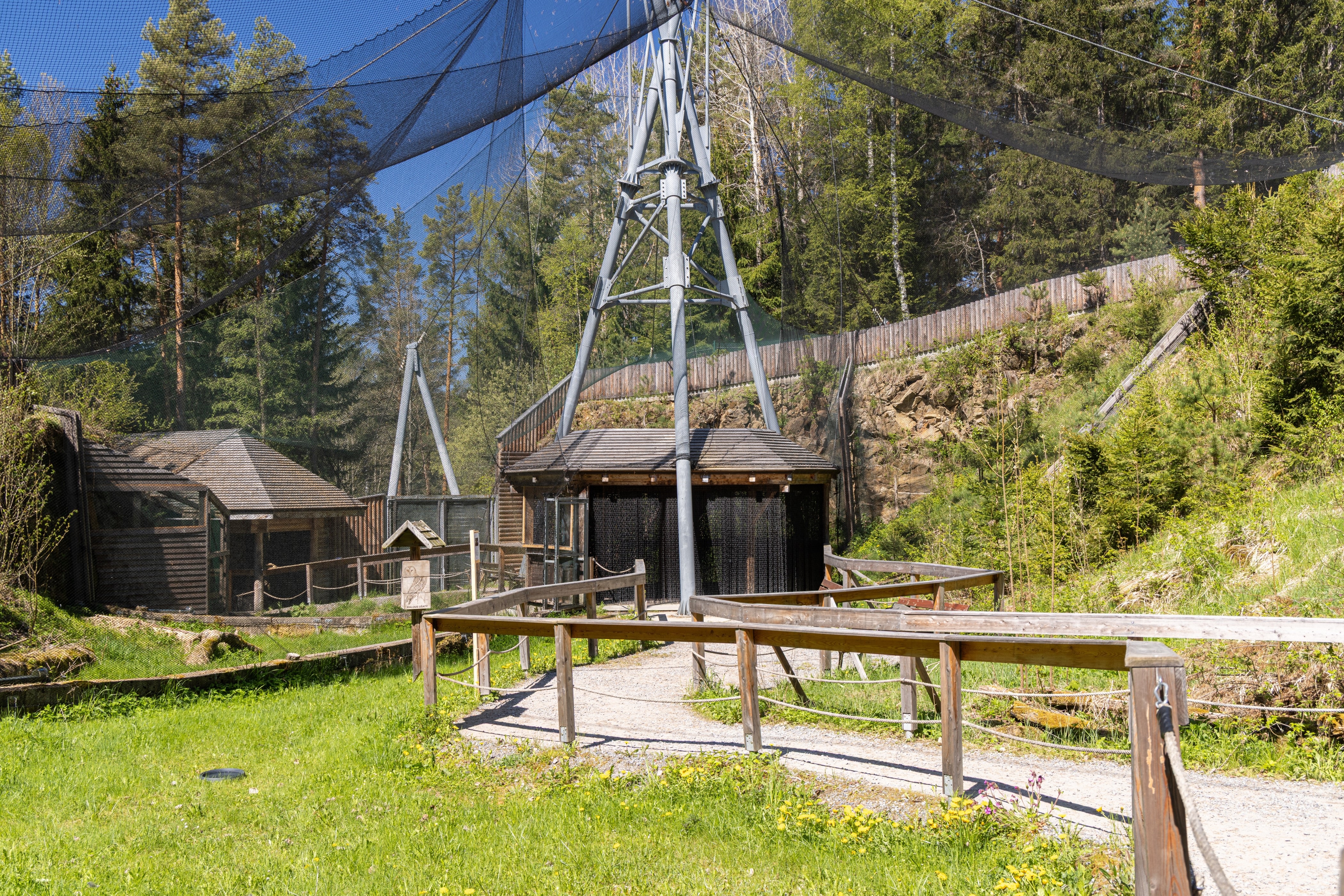 Informační centrum-soví voliery Borová Lada