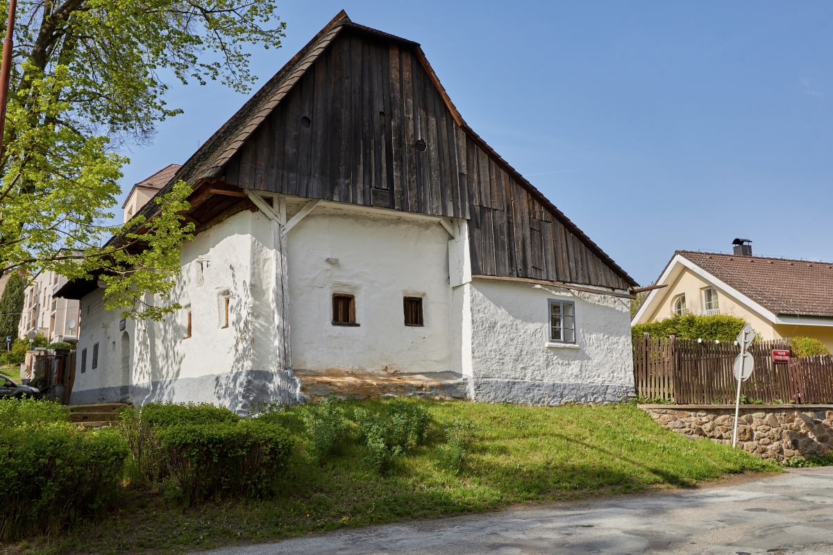 Rekonstrukce střešního pláště Štáflova chalupa