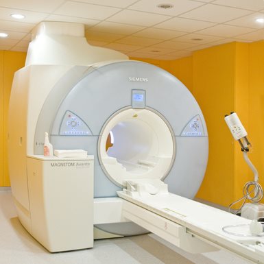 Modernizace vybavení traumatologického centra zlepšila péči o pacienty se závažnými poraněními ve FN Hradec Králové