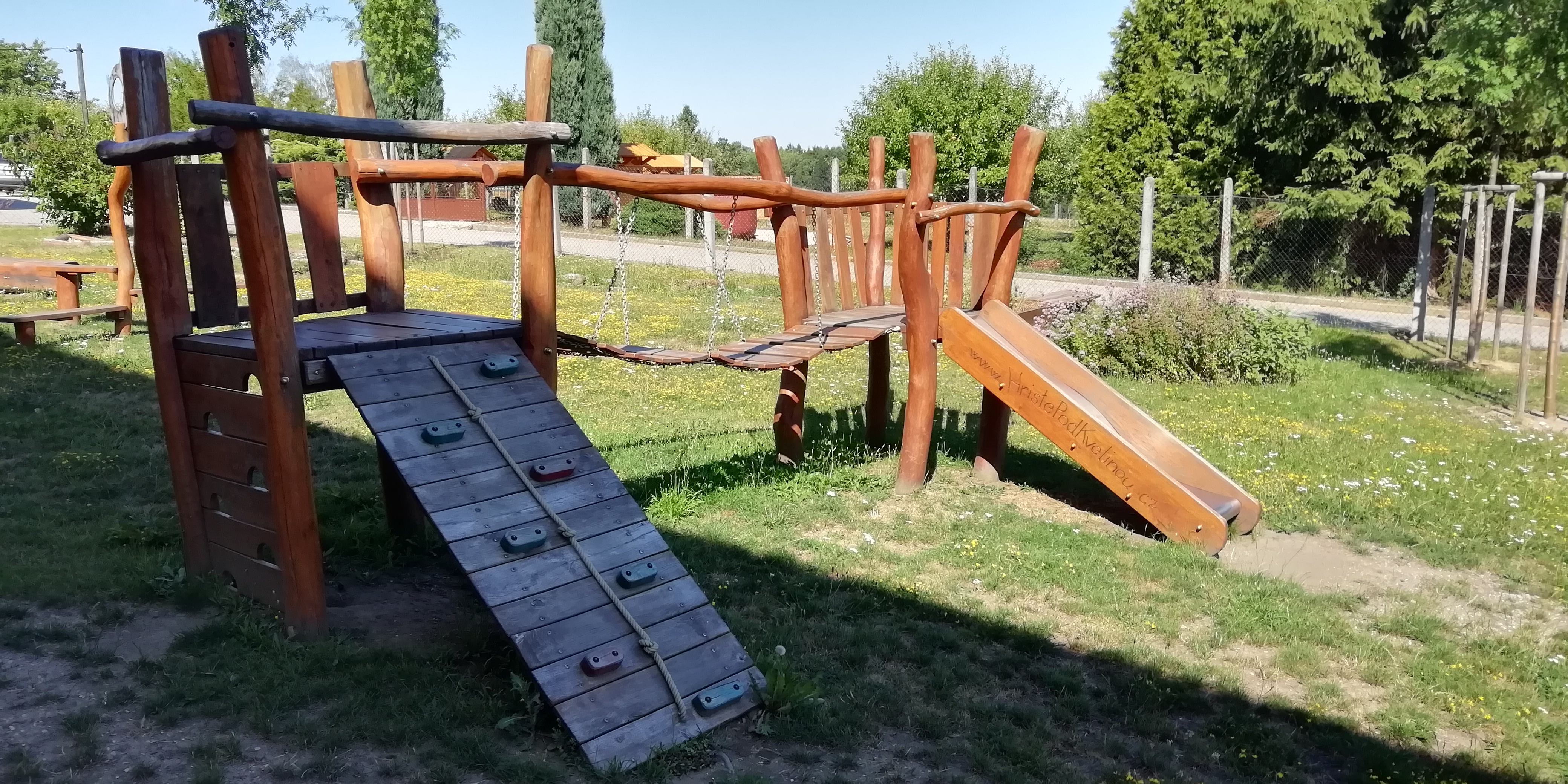 Vybudování dětského hřiště v přírodním stylu u MŠ v Albrechticích nad Vltavou