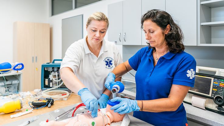 EU funds help: Paramedics get better training thanks to EU funds