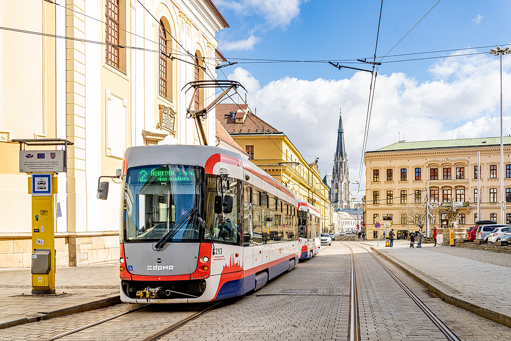 MMR poskytne 245 milionů korun na nízkoemisní a bezemisní vozidla k přepravě cestujících v Praze