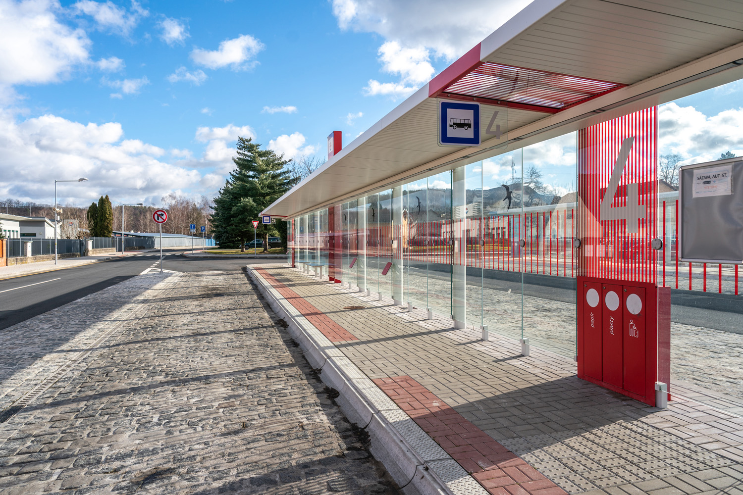 Modernizace autobusového terminálu v Sázavě a parkoviště P+R v ulici Gen. Vedrala Sázavského