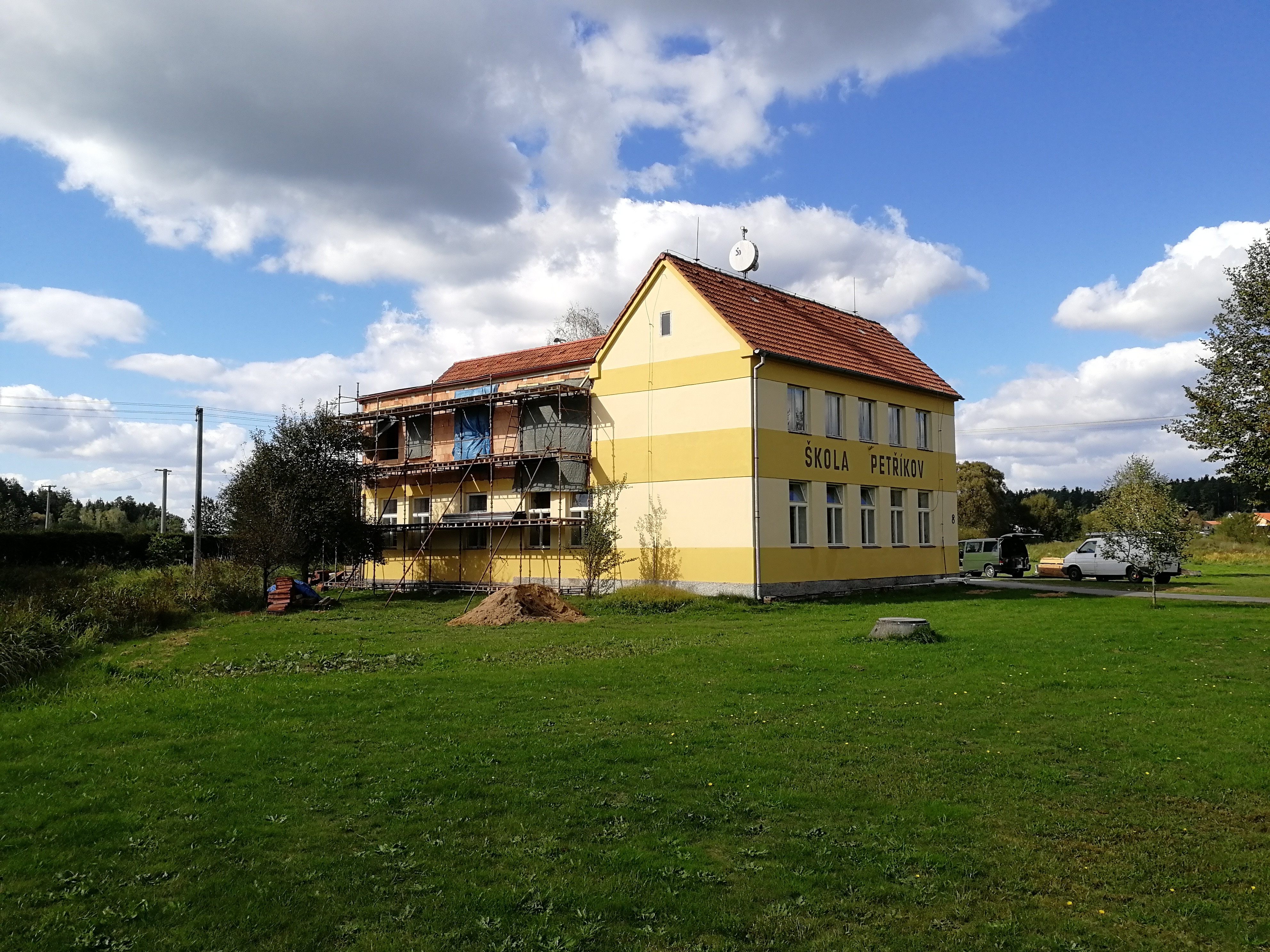 Jazyková učebna v ZŠ Petříkov