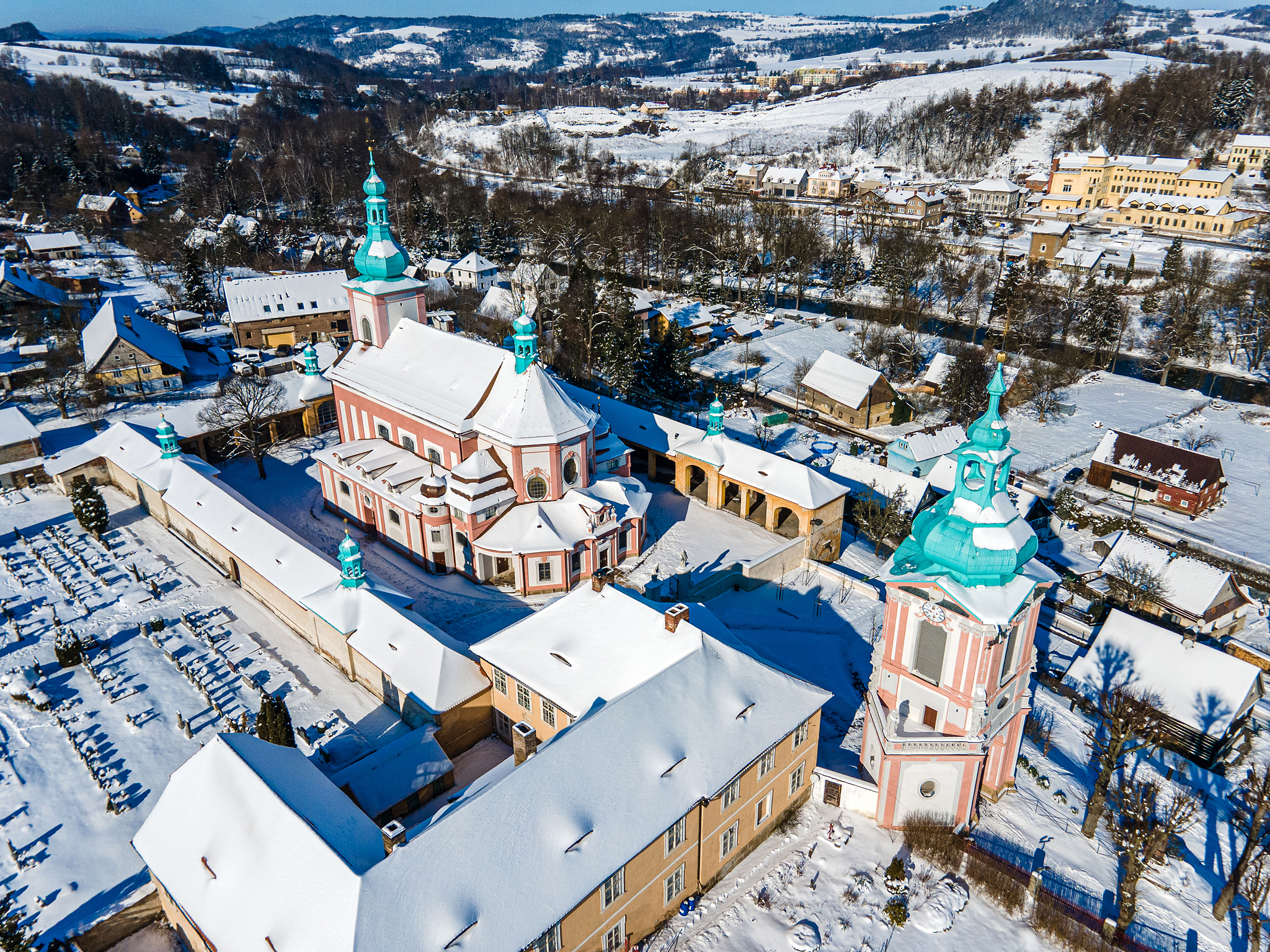Obnova areálu poutního kostela Navštívení Panny Marie v Horní Polici