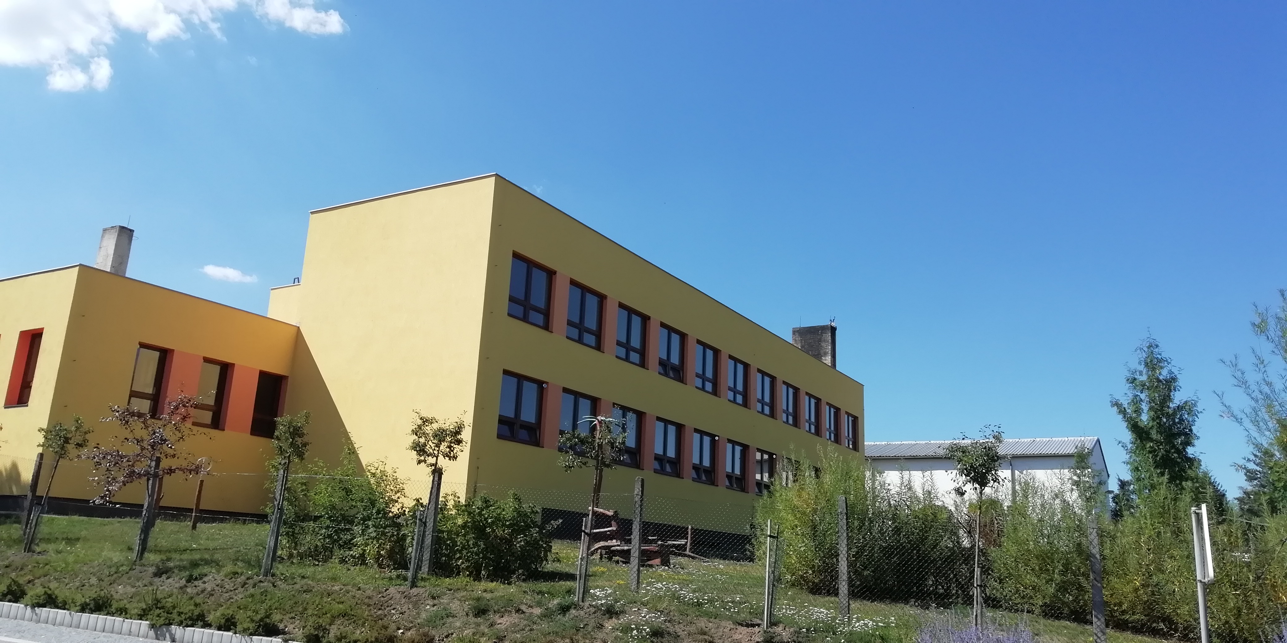 Snížení energetické náročnosti objektu základní školy v Albrechticích nad Vltavou