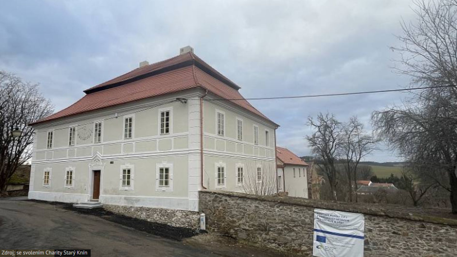 Kde fondy EU pomáhají: Charita zachránila budovu fary v Maršovicích, našla v ní zázemí pro své služb