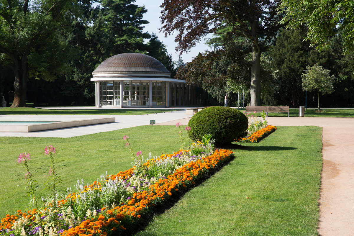 Revitalizace lázeňské promenády od nádraží ke květinovým hodinám