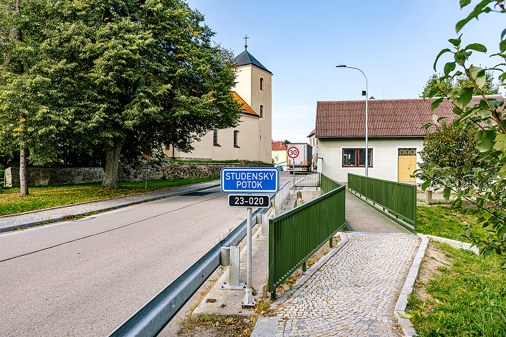 Zvýšení bezpečnosti chodců v místních částech obce Studená