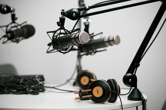 Poslechněte si podcast k programu Horizont Evropa, první díl podcastů k přímo řízeným programům 