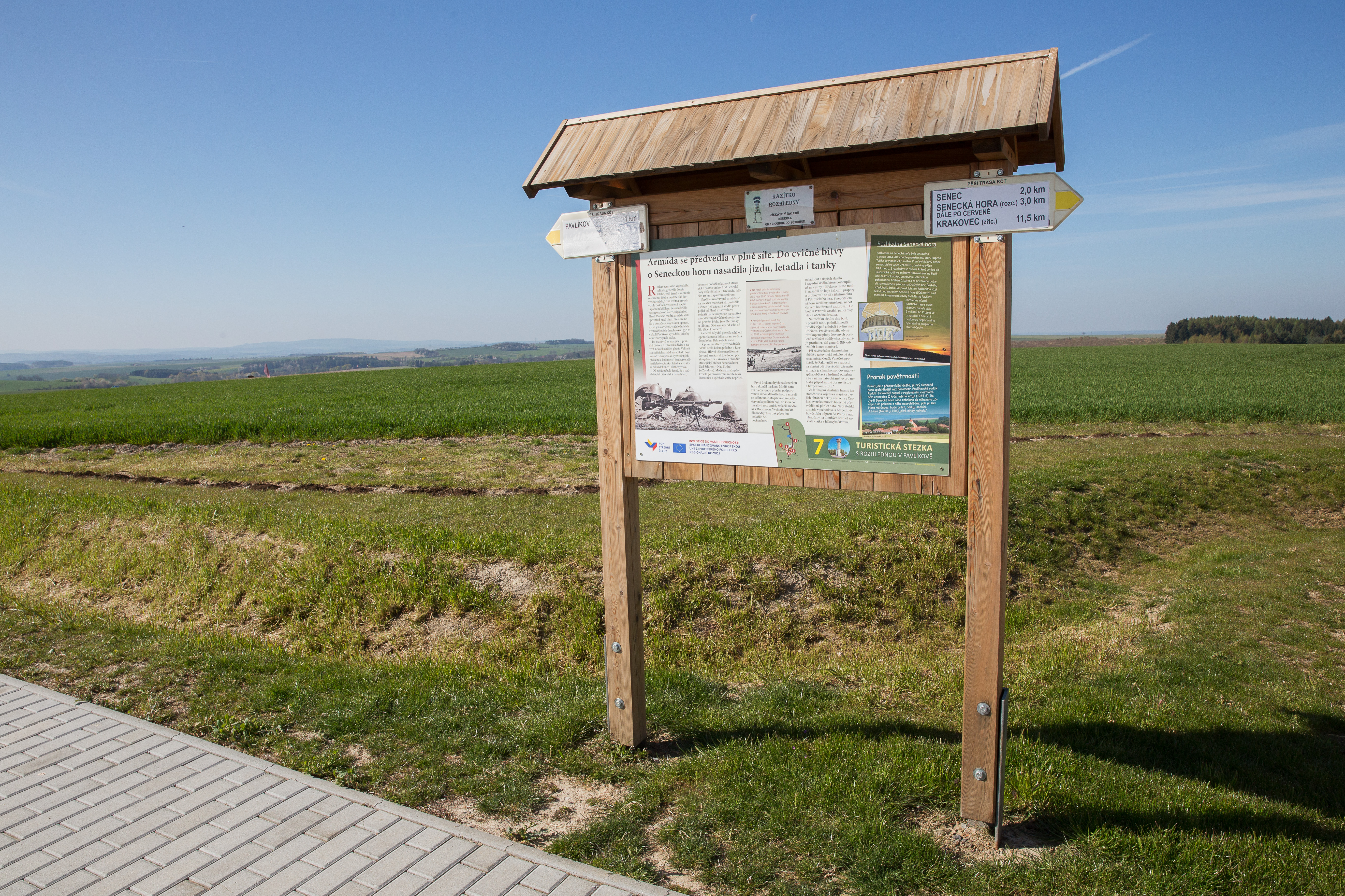 Turistická stezka s rozhlednou v Pavlíkově